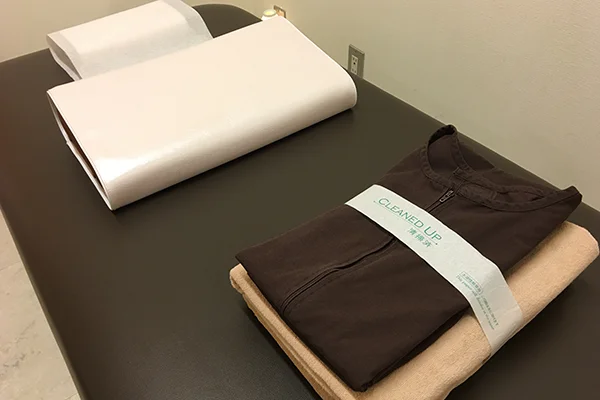 Moriue Acupuncture and Moxibustion Osteopathic Clinic Treatment Booth